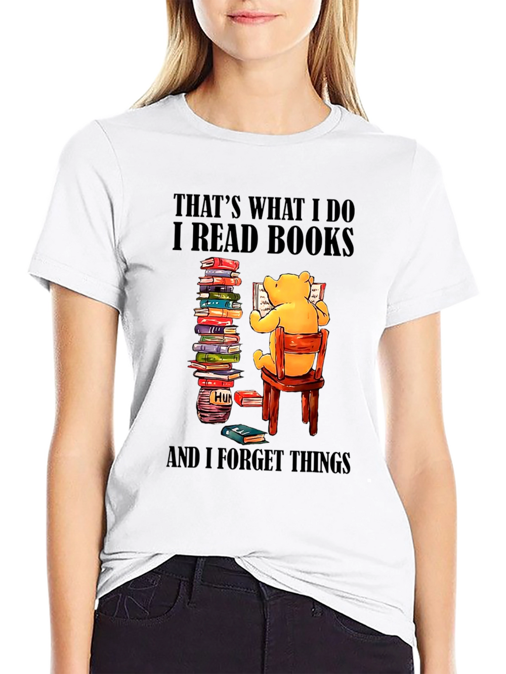Book Lover T-Shirt: Winnie the Pooh Reads